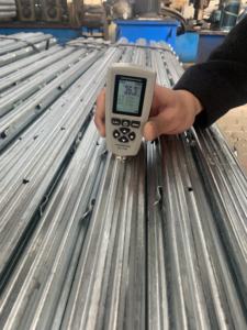 Palo per Vigneto Zincato a Caldo da 2,4 m, Tipo Z, Palo per Recinzione a Profilo Z per Traliccio Vigneto - Product Image 6