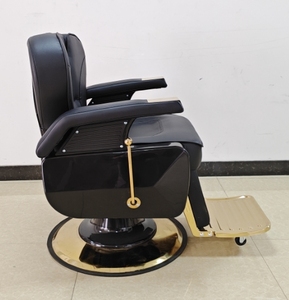Fauteuil de Barbier Hydraulique Grand Format Inclinable en Similicuir Noir et Doré, Pivotant à 360°, pour Salon de Coiffure - Product Image 4