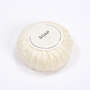 Savon d'hôtel de luxe avec logo personnalisé <span class=keywords><strong>pour</strong></span> le bain des clients de l'hôtel Savon jetable de mini taille 15g 25g 30g SPA Savon de voyage pas cher - Product Image 4