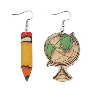 Boucles d'oreilles en bois cadeau de la fête des enseignants mode nouveau Globe crayon pendentif boucles d'oreilles pour femmes Uionen 937 - Product Image 5