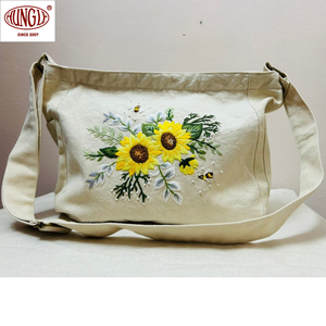 Bolso de hombro con bordado floral al por mayor para ocasiones formales Estilo Vintage - Product Image 1