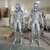 Sculpture extérieure grandeur nature de personnage de film en forme d'extraterrestre avec éclairage LED, sculpture en fibre de verre sur pied