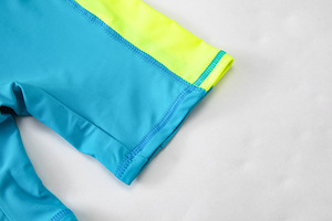 JJYM-CLBEY tissu recyclé maillots <span class=keywords><strong>de</strong></span> <span class=keywords><strong>bain</strong></span> enfant en bas âge à manches longues <span class=keywords><strong>maillot</strong></span> <span class=keywords><strong>de</strong></span> <span class=keywords><strong>bain</strong></span> garçon mode une pièce vêtements <span class=keywords><strong>de</strong></span> plage - Product Image 4