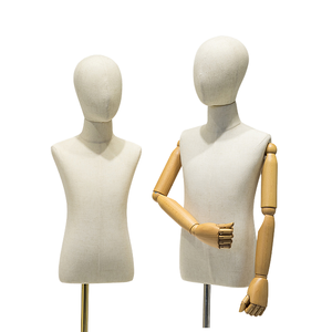 Tête de mannequin bébé en fibre de verre Lavinia avec base métallique, modèle de présentation de vêtements pour enfants pleine grandeur, <span class=keywords><strong>pose</strong></span> debout, original européen - Product Image 3
