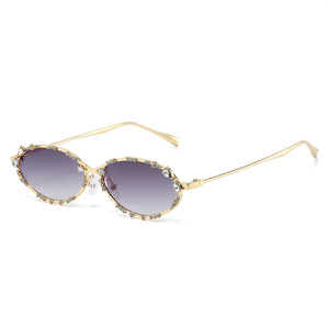 Square Diamond-Studded Flat-Lens UV400 Protection Full Rim <b>Blue</b> Light Blocking Comfortable Gold/Red Outdoor Fashion <b>Sunglasses</b> - Product Image 3