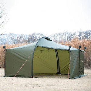 Tenda Kemah luar ruangan tenda keluarga <span class=keywords><strong>4</strong></span> orang tenda hiking tahan air kustom skala besar dengan aluminium