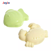 4PCS Off Road Vehicle Sand Toy Set avec pelle et moules à sable Kit de jeu extérieur durable pour les aventures de plage en été