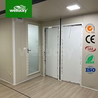 Maison de conteneur préfabriquée portable bon marché avec panneaux solaires pour camp de travailleurs et projets résidentiels abordables
