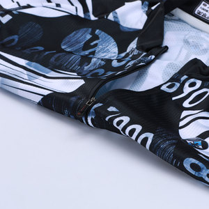 Ensemble de cyclisme personnalisé unisexe : maillot, short et système de protection personnalisables pour vélo de route et VTT, impression par sublimation - Product Image 3
