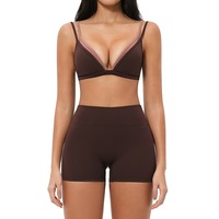 Ensemble de yoga 2 pièces pour femme, soutien-gorge de sport à maintien élevé et décolleté en V profond, débardeur effet seconde peau et short taille haute, tenue de fitness pour la course et le yoga
