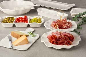 Platos de ensalada personalizados con cuentas de crema, vajilla elegante de melamina irrompible para aperitivos, postres y mesa con estilo. - Product Image 4