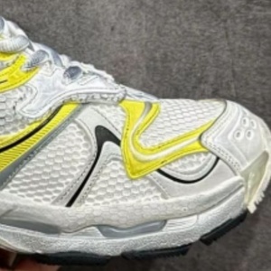 Nouvelles chaussures plateforme pour hommes, modèle 2026, design polyvalent de haute qualité, avec une hauteur accrue. Chaussures de marche de marque réputée. - Product Image 3