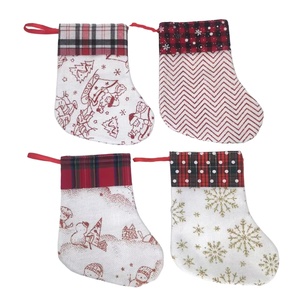 Chaussettes en lin personnalisables avec cordon de serrage pour les cadeaux de Noël, différents designs disponibles - Product Image 1