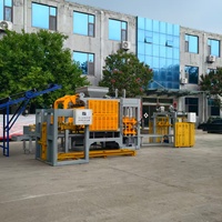 Machine automatique de fabrication de pavés et de blocs en béton QT8-15 avec moules personnalisés