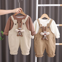 Ensemble 2 pièces pour bébé et tout-petit en mélange de coton, comprenant un sweat-shirt à motif animal 3D et un pantalon à bretelles avec poches, bordures côtelées et manchettes à volants boutonnées