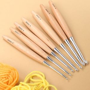 Custom Beech Wood <b>Crochet</b> <b>Hooks</b> Portable Solid Wood Ergonomic Handle with Different Sizes Metal <b>Hooks</b> Suitable for Knitting - Product Image 2