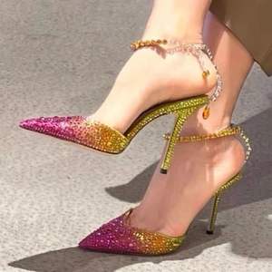 Trendy Rhinestone Luxe Pumps met Diamanten Hakken 2024 - Product Image 5