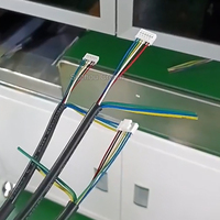 Machine automatique d'insertion de connecteur de boîtier de sertissage de fil de câble multiconducteur simple face