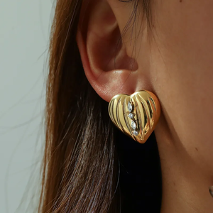 Pendientes Elegantes de Acero Inoxidable 304 Chapados en Oro de 18K con Forma de Corazón y Circonita, Joyería de Color Mixto con Contraste Metálico para Mujer, Uso Diario - Product Image 1