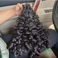Grossiste en dropshipping de mèches de cheveux bouclés birmans à cuticules alignées, mèches de cheveux bruts à tisser et extensions de cheveux bruts lisses