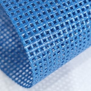 Tissu de maille de polyester enduit de PVC de vinyle de prix d'usine anti-UV et à haute déchirure <span class=keywords><strong>pour</strong></span> les expéditions fluviales et le matériel de pagaie. - Product Image 1