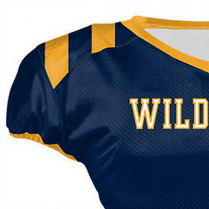 Camiseta de fútbol americano personalizada con nombre del equipo Wildcats, color azul marino, cuello en V, manga corta, número 23 - Product Image 3