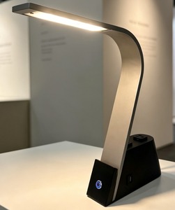 Lampe d'hôtel personnalisée H4 King Room, lampe de table LED avec interrupteur, double prise, charge USB, abat-jour en cristal, lumière du jour 5000K - Product Image 5