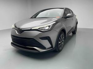 Yize IZOA 2021 2.0L Edizione Yichi SUV 5 Posti a Aspirazione Naturale, Auto Usata con Guida a Sinistra, Cerchi R17 e Tetto Apribile - Product Image 1