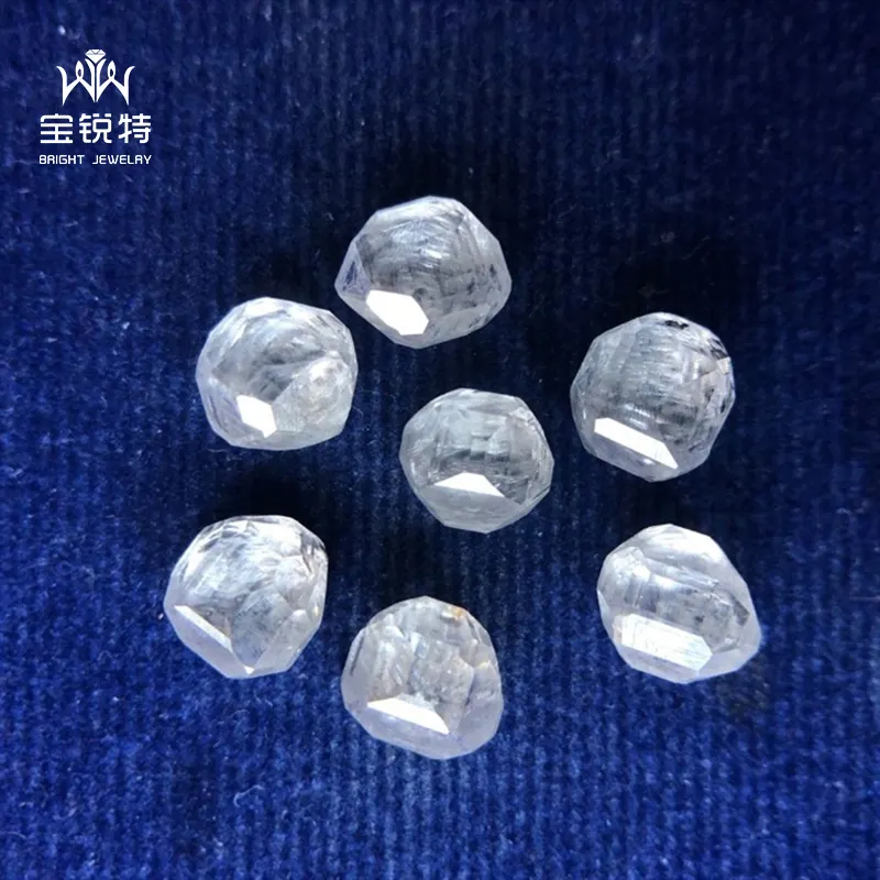 Diamant brut de grande taille non coupé cultivé en laboratoire Cvd Diamant brut HPHT brut A +,B +, diamant brut blanc synthétique