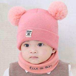 ชุดหมวกไหมพรมปอมปอมสีดำสำหรับเด็กฤดูหนาวแบบ unisex และผ้าพันคอ  สำหรับใช้ในชายหาดและในที่ทำงาน - Product Image 2