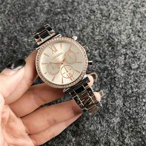 Reloj de moissanita para mujer, personalizado de fábrica, de alta calidad para reloj de lujo, esfera de 38 mm, acero inoxidable, resistente al agua, reloj de cuarzo - Product Image 3