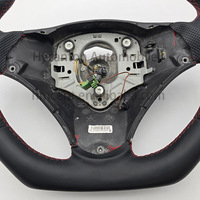 Volante de costura roja de cuero perforado liso de mejor rendimiento M de fábrica para BMW E90 accesorio para automóvil