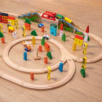 Nouvel ensemble de train en bois avec pont et wagons - Jouet éducatif pour enfants de 3 à 6 ans - Jouet de construction en bois personnalisé