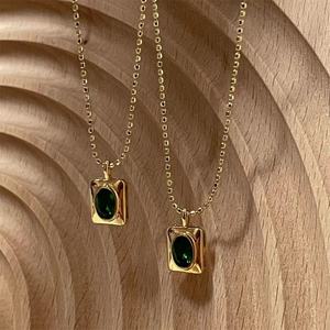 Collar de Moda para Mujer, Chapado en Oro, Acero Inoxidable, con Cristales, Antideslustre, Ideal para Regalo - Product Image 4