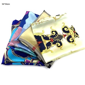 Meilleur <span class=keywords><strong>prix</strong></span> Keer modèle 012-B foulard pour femme en <span class=keywords><strong>soie</strong></span> 100% imprimé <span class=keywords><strong>carré</strong></span> <span class=keywords><strong>de</strong></span> luxe - Product Image 2