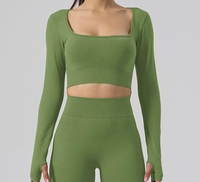 Ensemble de yoga côtelé sans couture pour femme : haut court à bretelles fines et leggings taille haute – Tenue d'entraînement pour la gym et la course à pied