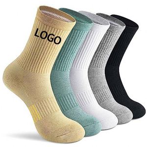 Calcetines Deportivos Blancos Personalizados al por Mayor para Hombre, para la Temporada de Primavera, con Agarre y Logotipo Personalizado con Impresión Digital en la Parte Inferior - Product Image 1