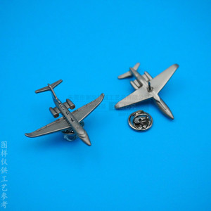 Broche de Metal con Modelo de Avión 3D, Aleación de Zinc, Joyería Personalizada para Eventos - Product Image 1