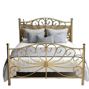 간단한 공주 디자인 두꺼운 금속 프레임 싱글 또는 더블 침대 연예인 인터넷 선택과 현대 북유럽 스타일 철 침대