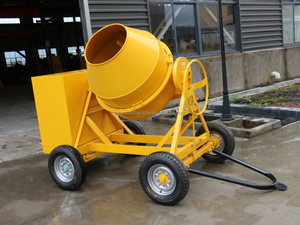 Bétonnière portative à tambour inclinable de 700 L avec moteur diesel à 4 roues Cm700-4D - Product Image 5