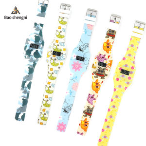 Montre numérique en Silicone pour enfants, montre-bracelet électronique LCD avec différents animaux mignons, montre de dessin <span class=keywords><strong>animé</strong></span> pour garçons et filles - Product Image 1