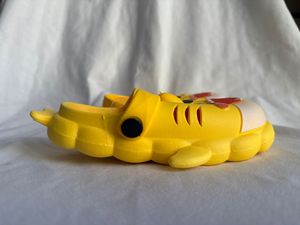 Pantofole Gialle con Faccia di Animale Cartoonesco, Punta Chiusa, Antiscivolo, Tomaia in PVC, Suola Intermedia in EVA, Suola Esterna in Plastica, Per Tutte le Stagioni, Uso Domestico - Product Image 4