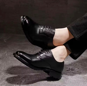 Zapatos de Vestir para Hombre de Cuero Genuino con Punta Cerrada y Diseño Floral, Antideslizantes, Transpirables, Ligeros, con Cierre Deslizante e Impermeables - Product Image 4