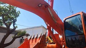 Excavatrice Doosan DH220 22 tonnes utilisée avec les composants du moteur Doosan d'origine, y compris le moteur, la boîte de vitesses, la pompe à engrenages, le roulement PLC - Product Image 4