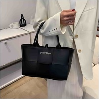 Tas Tote Wanita Kulit PU Desain Bordir Terbuka Dua Rivet Kapasitas Besar, Tali Tunggal, Berkualitas Tinggi, Tahan Air