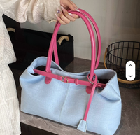 Sac à bandoulière en jean grande capacité pour femme, nouvelle collection 2025, tendance, avec fermeture éclair contrastante sous le bras et deux bretelles