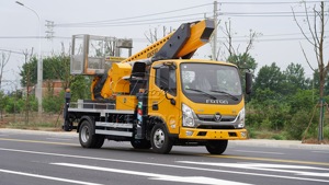 Camión Elevador de Personas Foton 4x2 de 35 Metros Diseñado para Mantenimiento de Torres de Telecomunicaciones - Product Image 3