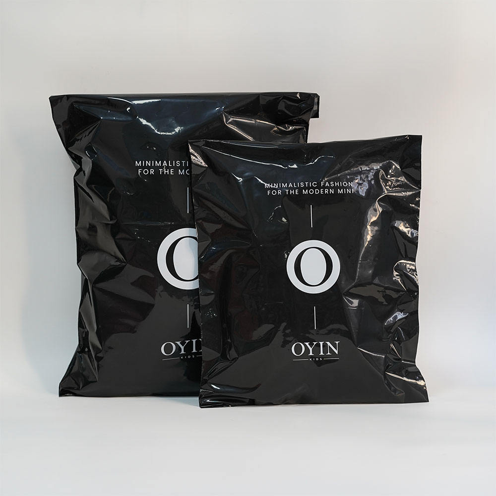 สีดำเงา