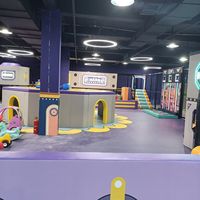 Aire de jeux intérieure personnalisée pour enfants et parents avec design 3D gratuit, combinaison de toboggans et de trampolines, piscine à balles océaniques