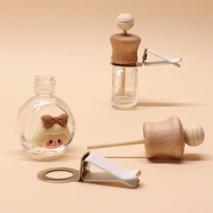 <span class=keywords><strong>Bouchon</strong></span> de <span class=keywords><strong>bouteille</strong></span> en bois avec lanière pendentif ornement <span class=keywords><strong>bouteille</strong></span> d'aromathérapie <span class=keywords><strong>bouteille</strong></span> de parfum de voiture créative - Product Image 5